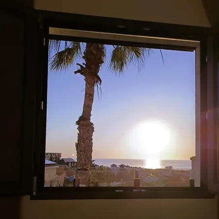 Rising Sun Apartment *